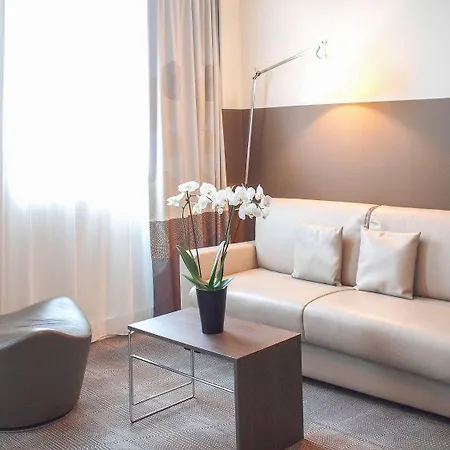 Novotel SPA Rennes Centre Gare Buitenkant foto